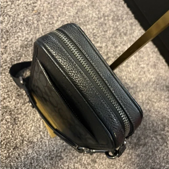 COACH SULLIVAN CROSSBODY IN SIGNATURE CANVAS - Picture 13 of 15